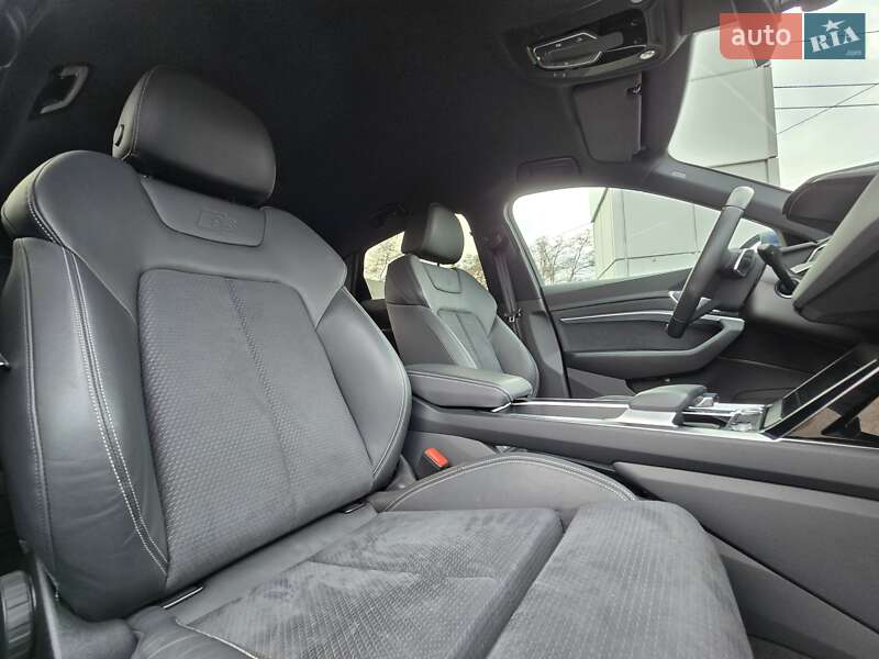 Внедорожник / Кроссовер Audi e-tron S Sportback 2021 в Киеве фото 19 Внедорожник / Кроссовер Audi e-tron S Sportback 2021 в Киеве