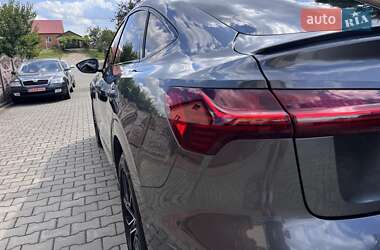 Позашляховик / Кросовер Audi e-tron S Sportback 2020 в  фото 9 Позашляховик / Кросовер Audi e-tron S Sportback 2020 в