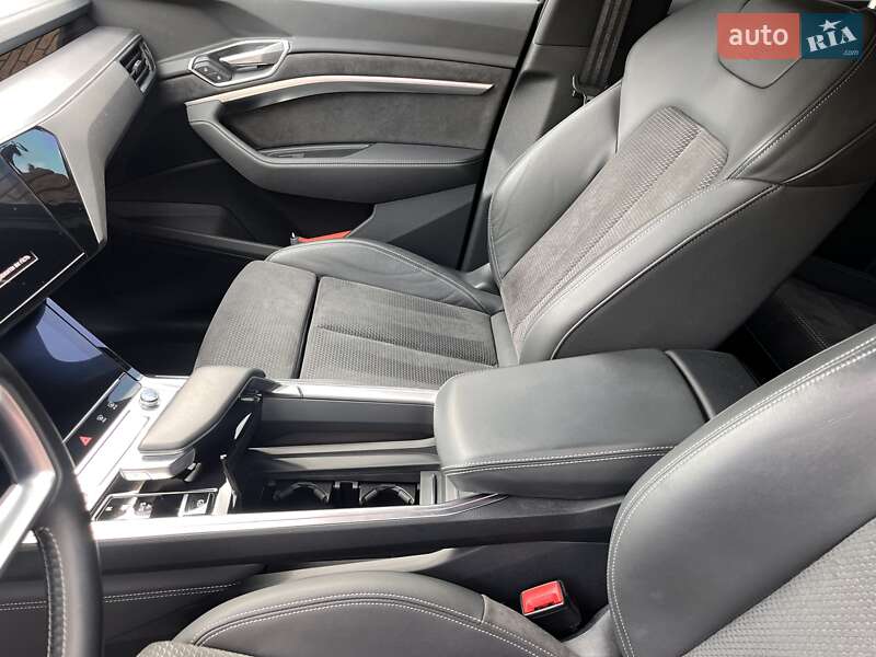 Внедорожник / Кроссовер Audi e-tron S Sportback 2020 в Луцке фото 20 Внедорожник / Кроссовер Audi e-tron S Sportback 2020 в Луцке