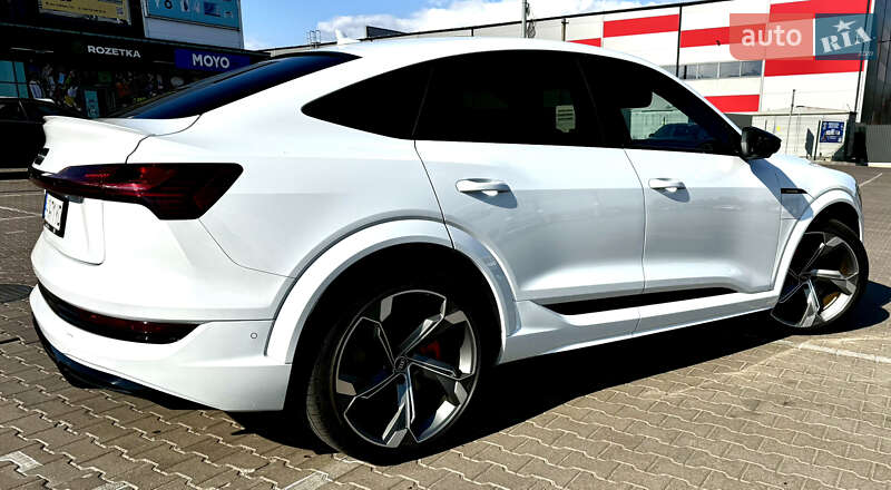 Позашляховик / Кросовер Audi e-tron S Sportback 2021 в Києві фото 5 Позашляховик / Кросовер Audi e-tron S Sportback 2021 в Києві