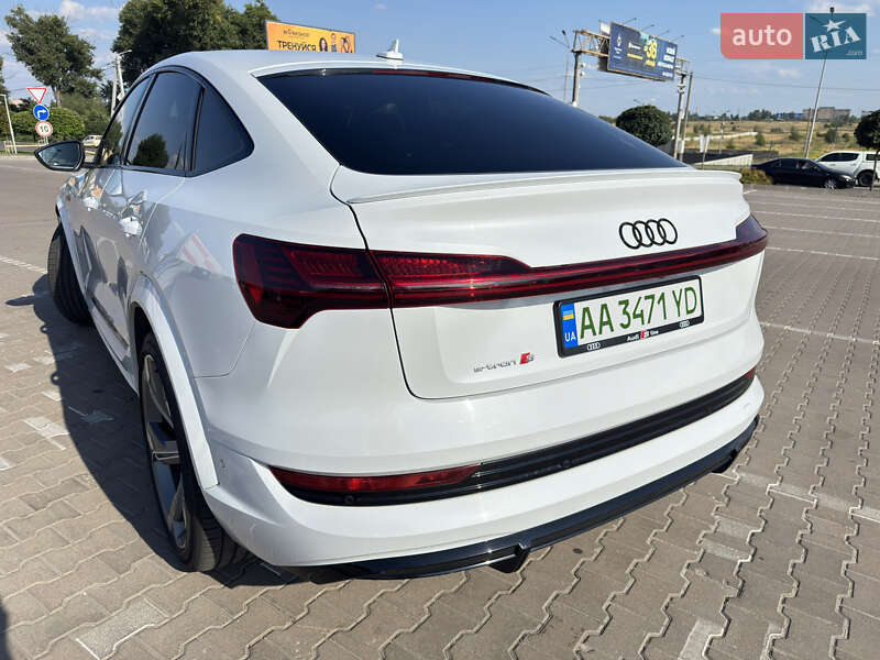 Позашляховик / Кросовер Audi e-tron S Sportback 2021 в Києві фото 18 Позашляховик / Кросовер Audi e-tron S Sportback 2021 в Києві