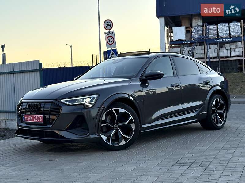 Внедорожник / Кроссовер Audi e-tron S Sportback 2022 в 
