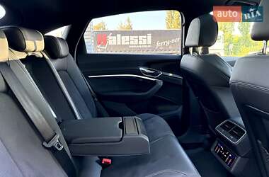 Внедорожник / Кроссовер Audi e-tron S Sportback 2022 в 