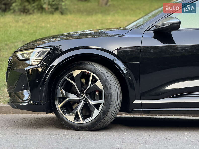 Позашляховик / Кросовер Audi e-tron S Sportback 2021 в Тернополі фото 8 Позашляховик / Кросовер Audi e-tron S Sportback 2021 в Тернополі