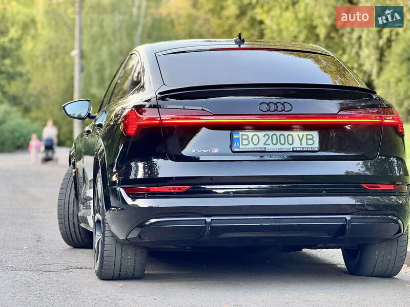 Позашляховик / Кросовер Audi e-tron S Sportback 2021 в Тернополі фото 20 Позашляховик / Кросовер Audi e-tron S Sportback 2021 в Тернополі