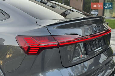 Внедорожник / Кроссовер Audi e-tron S Sportback 2021 в 