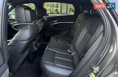 Внедорожник / Кроссовер Audi e-tron S Sportback 2021 в 