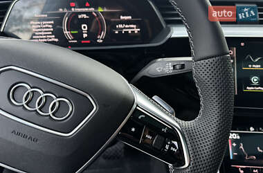 Внедорожник / Кроссовер Audi e-tron S Sportback 2021 в 