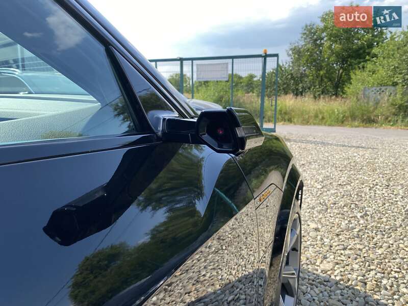Позашляховик / Кросовер Audi e-tron S Sportback 2023 в Львові фото 46 Позашляховик / Кросовер Audi e-tron S Sportback 2023 в Львові