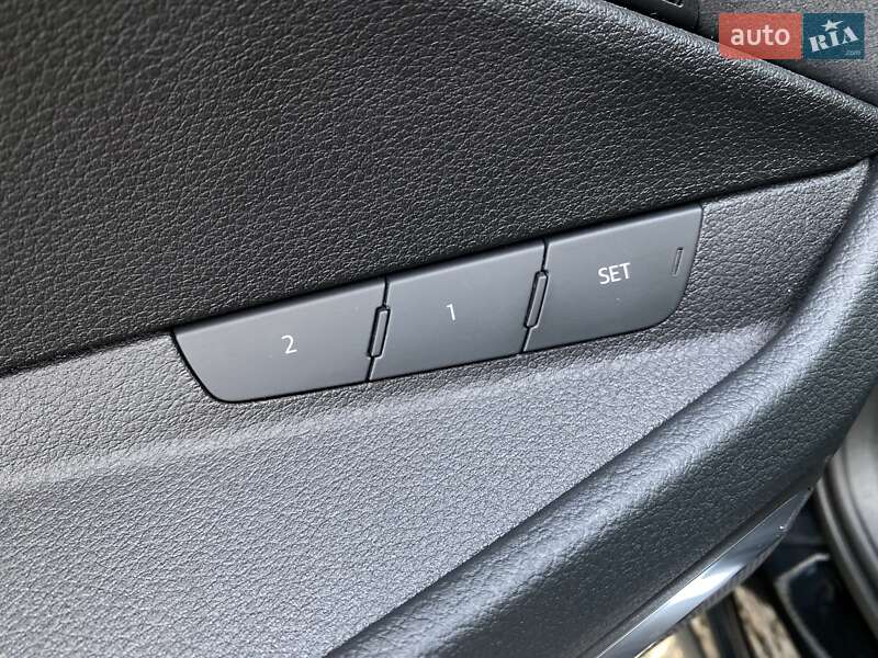 Позашляховик / Кросовер Audi e-tron S Sportback 2023 в Львові фото 13 Позашляховик / Кросовер Audi e-tron S Sportback 2023 в Львові