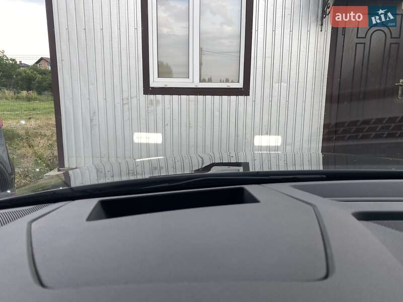 Позашляховик / Кросовер Audi e-tron S Sportback 2023 в Львові фото 24 Позашляховик / Кросовер Audi e-tron S Sportback 2023 в Львові