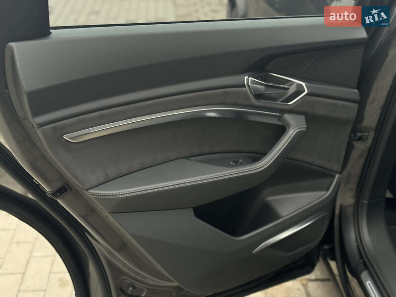 Внедорожник / Кроссовер Audi e-tron S Sportback 2022 в Луцке