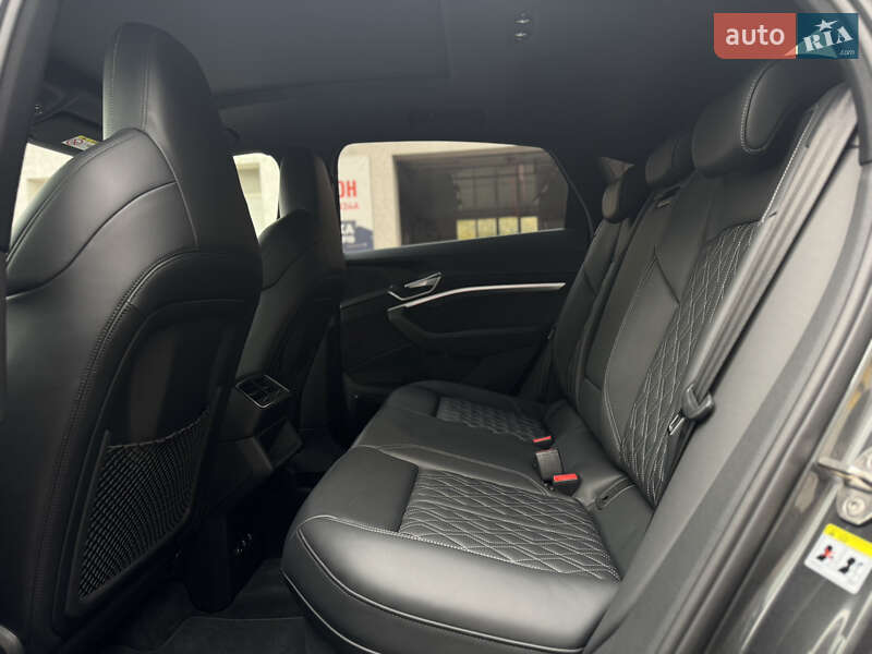 Внедорожник / Кроссовер Audi e-tron S Sportback 2022 в Луцке