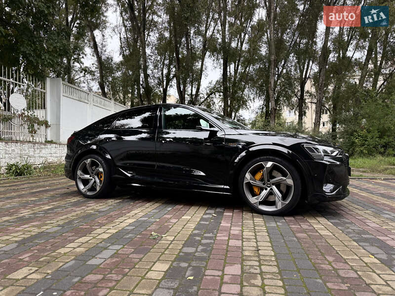 Внедорожник / Кроссовер Audi e-tron S Sportback 2022 в Черновцах