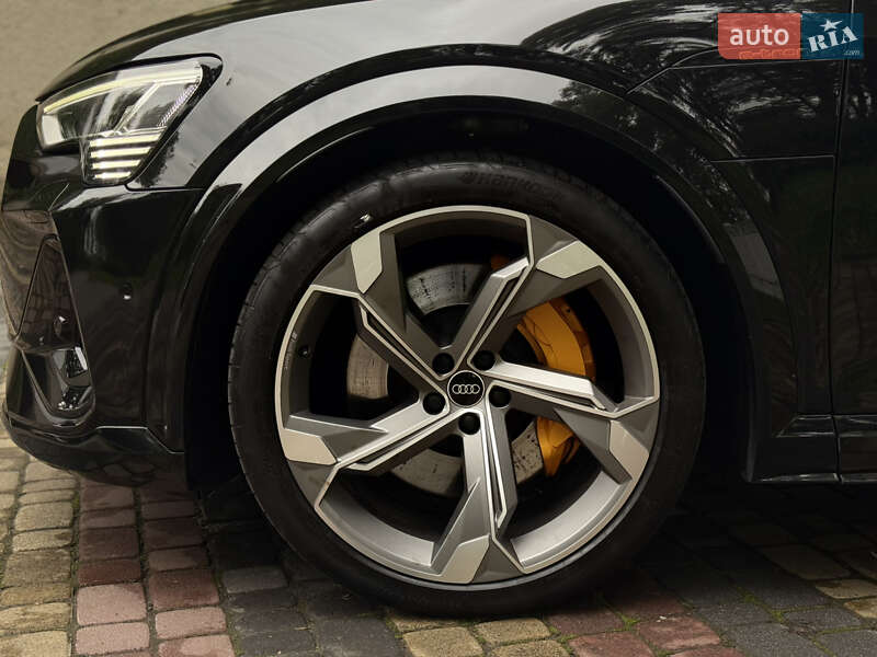 Внедорожник / Кроссовер Audi e-tron S Sportback 2022 в Черновцах