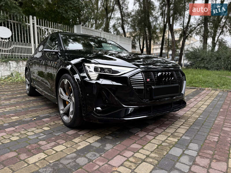 Внедорожник / Кроссовер Audi e-tron S Sportback 2022 в Черновцах