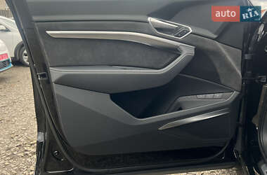 Внедорожник / Кроссовер Audi e-tron S Sportback 2022 в 