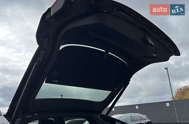 Внедорожник / Кроссовер Audi e-tron S Sportback 2022 в 