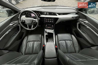 Внедорожник / Кроссовер Audi e-tron S Sportback 2022 в 