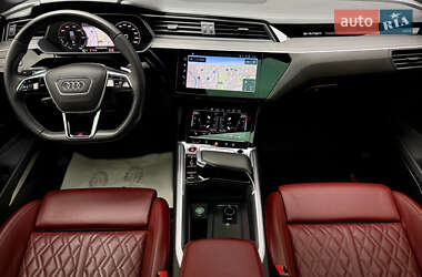 Внедорожник / Кроссовер Audi e-tron S Sportback 2023 в 
