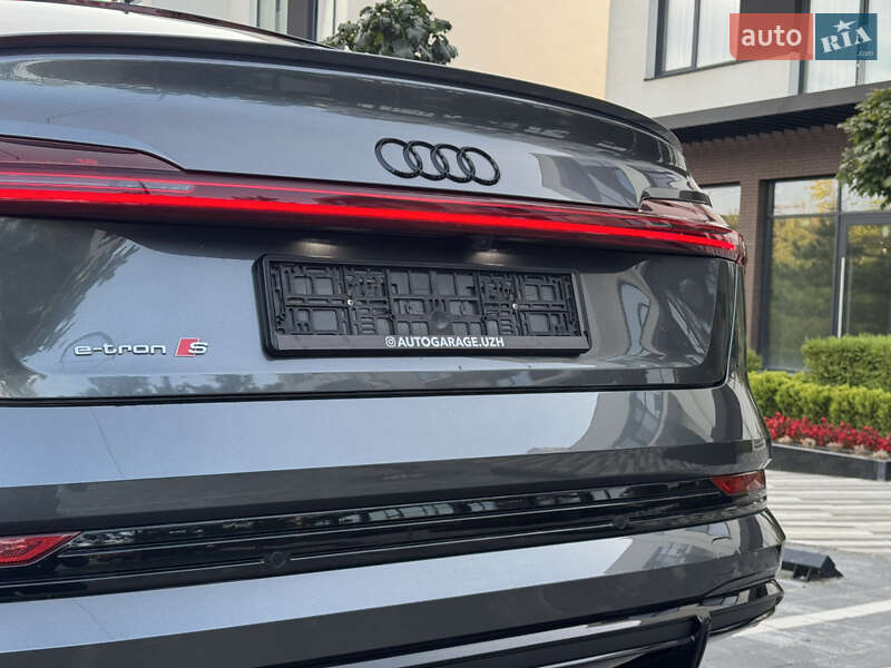 Внедорожник / Кроссовер Audi e-tron S Sportback 2021 в Ужгороде
