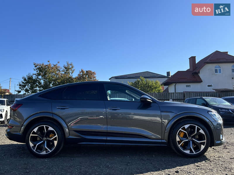Позашляховик / Кросовер Audi e-tron S Sportback 2022 в Луцьку