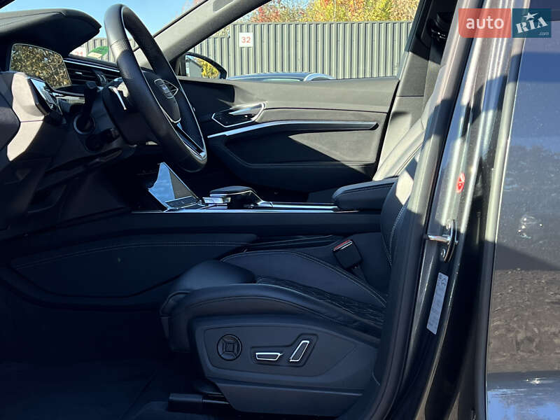 Позашляховик / Кросовер Audi e-tron S Sportback 2022 в Луцьку