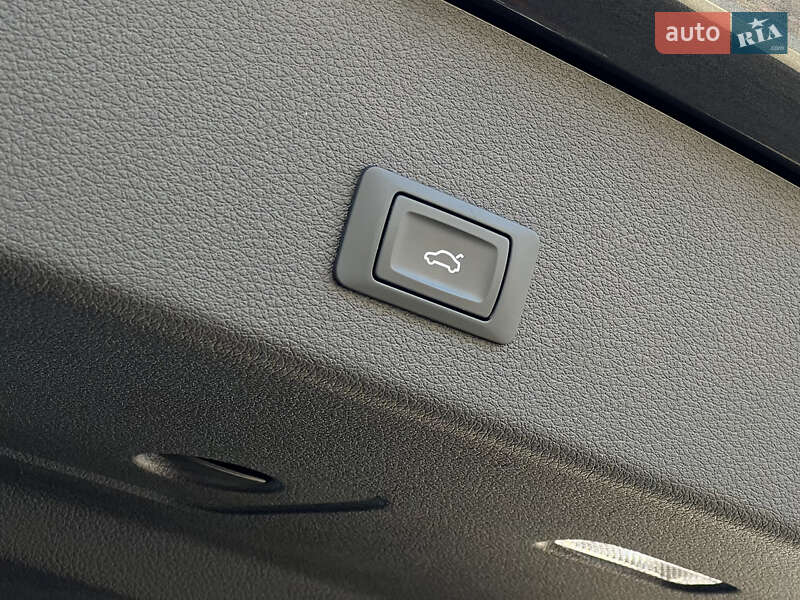 Позашляховик / Кросовер Audi e-tron S Sportback 2022 в Луцьку