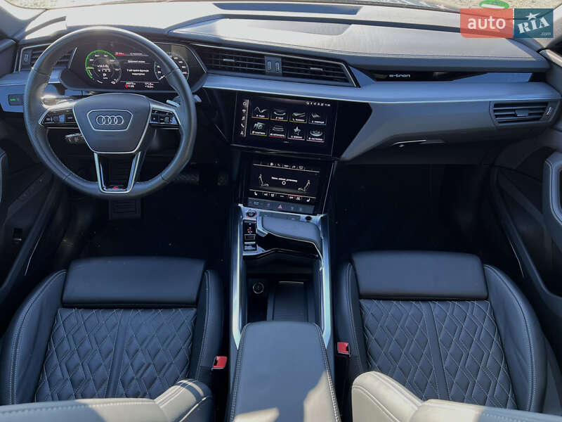 Позашляховик / Кросовер Audi e-tron S Sportback 2022 в Луцьку