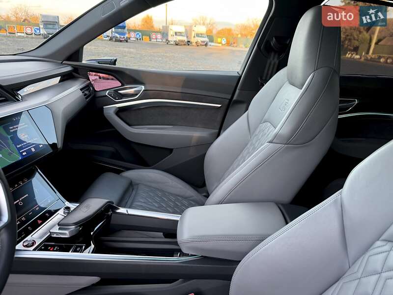 Внедорожник / Кроссовер Audi e-tron S Sportback 2021 в Киеве фото 32 Внедорожник / Кроссовер Audi e-tron S Sportback 2021 в Киеве