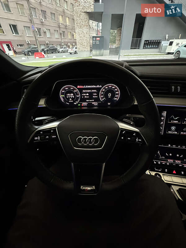 Позашляховик / Кросовер Audi e-tron S Sportback 2022 в Дніпрі