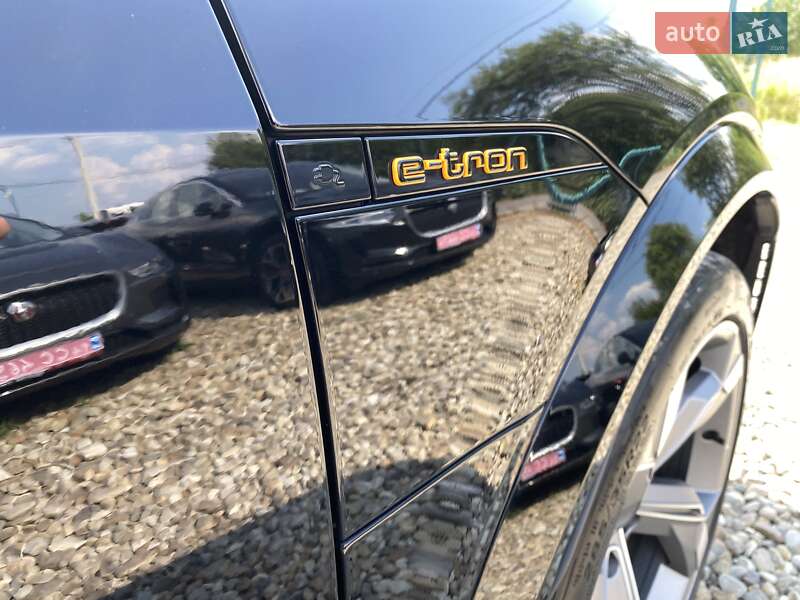Внедорожник / Кроссовер Audi e-tron S Sportback 2023 в Львове