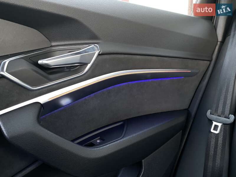 Внедорожник / Кроссовер Audi e-tron S Sportback 2023 в Львове