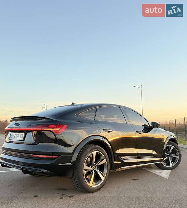 Позашляховик / Кросовер Audi e-tron S Sportback 2022 в Рівному