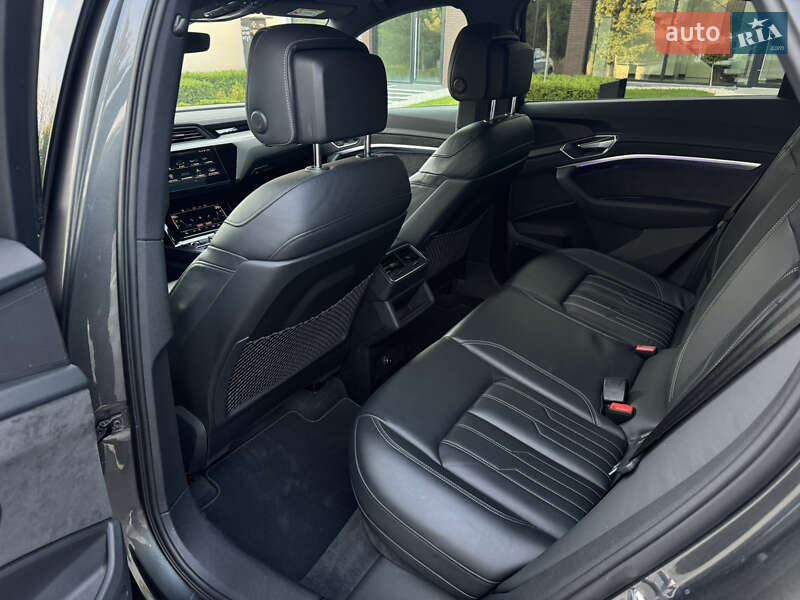 Позашляховик / Кросовер Audi e-tron S Sportback 2021 в Ужгороді