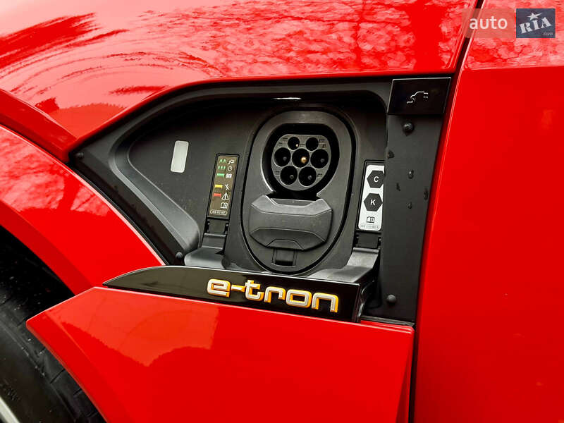 Внедорожник / Кроссовер Audi e-tron S Sportback 2022 в Днепре