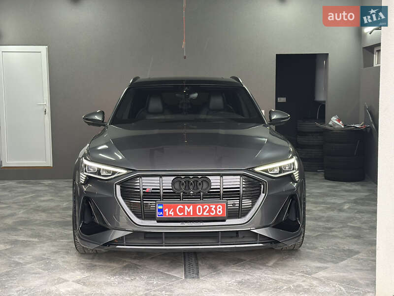 Позашляховик / Кросовер Audi e-tron S Sportback 2021 в Ужгороді фото 14 Позашляховик / Кросовер Audi e-tron S Sportback 2021 в Ужгороді
