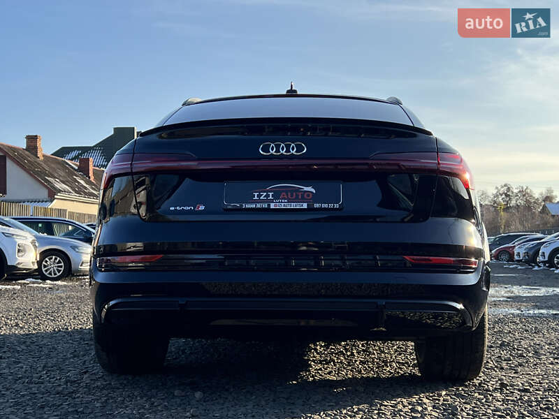 Позашляховик / Кросовер Audi e-tron S Sportback 2022 в Луцьку