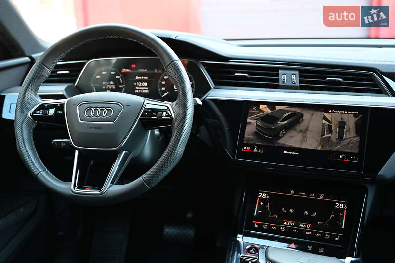 Позашляховик / Кросовер Audi e-tron S Sportback 2022 в Львові фото 16 Позашляховик / Кросовер Audi e-tron S Sportback 2022 в Львові