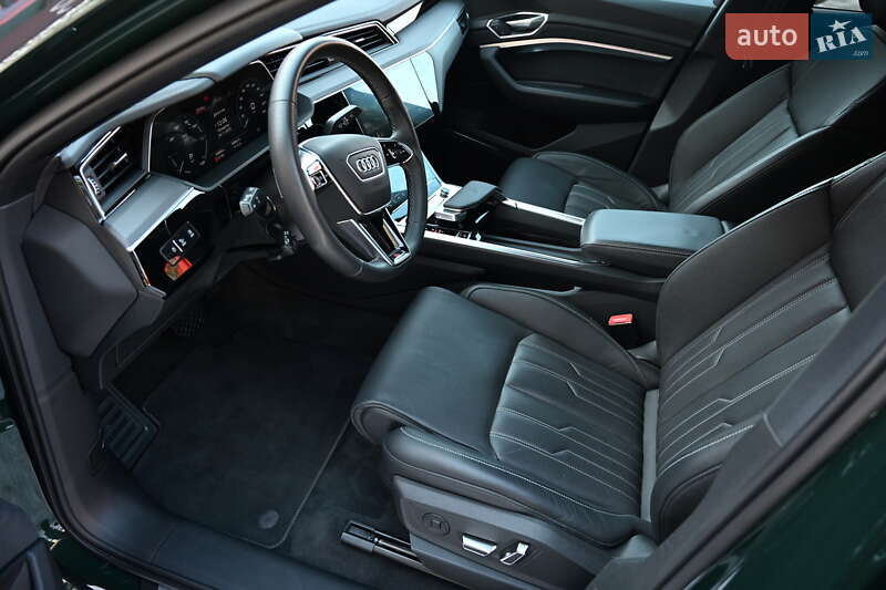 Позашляховик / Кросовер Audi e-tron S Sportback 2022 в Львові фото 26 Позашляховик / Кросовер Audi e-tron S Sportback 2022 в Львові