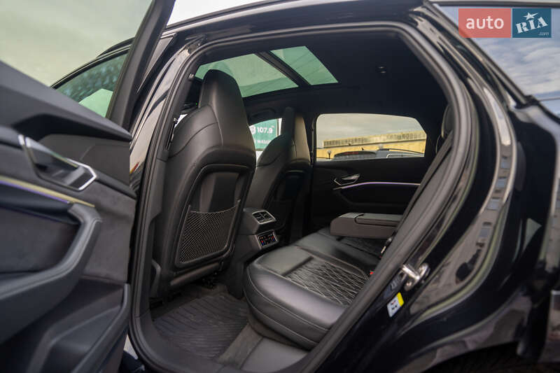 Внедорожник / Кроссовер Audi e-tron S Sportback 2022 в Киеве