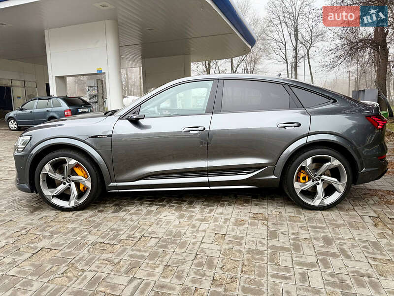 Внедорожник / Кроссовер Audi e-tron S Sportback 2022 в Днепре