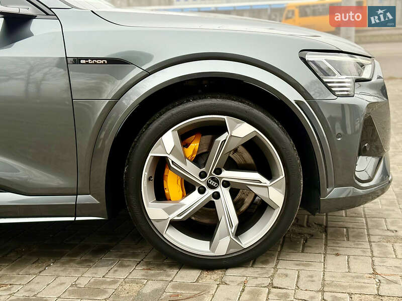 Внедорожник / Кроссовер Audi e-tron S Sportback 2022 в Днепре