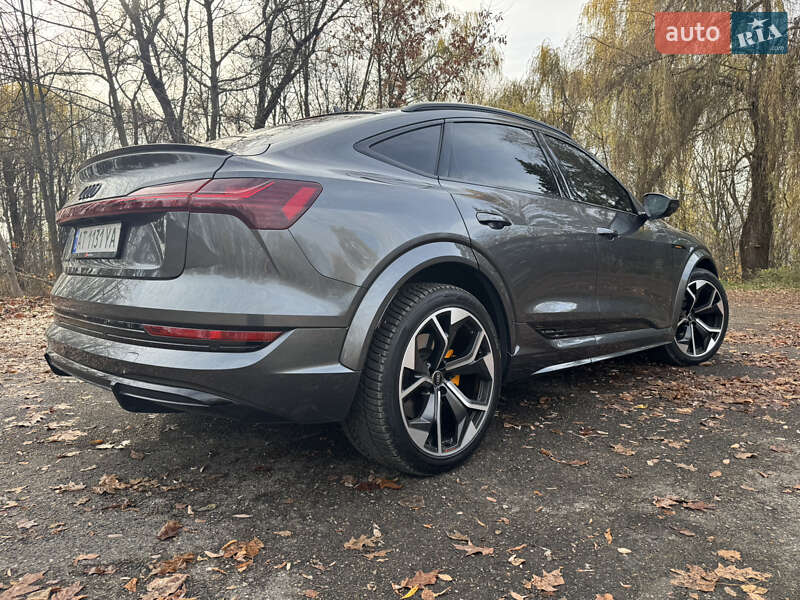Внедорожник / Кроссовер Audi e-tron S Sportback 2023 в Калуше