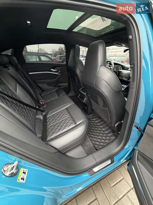 Позашляховик / Кросовер Audi e-tron S Sportback 2020 в Кам'янець-Подільському