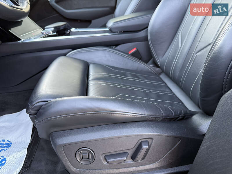 Позашляховик / Кросовер Audi e-tron S Sportback 2021 в Коломиї