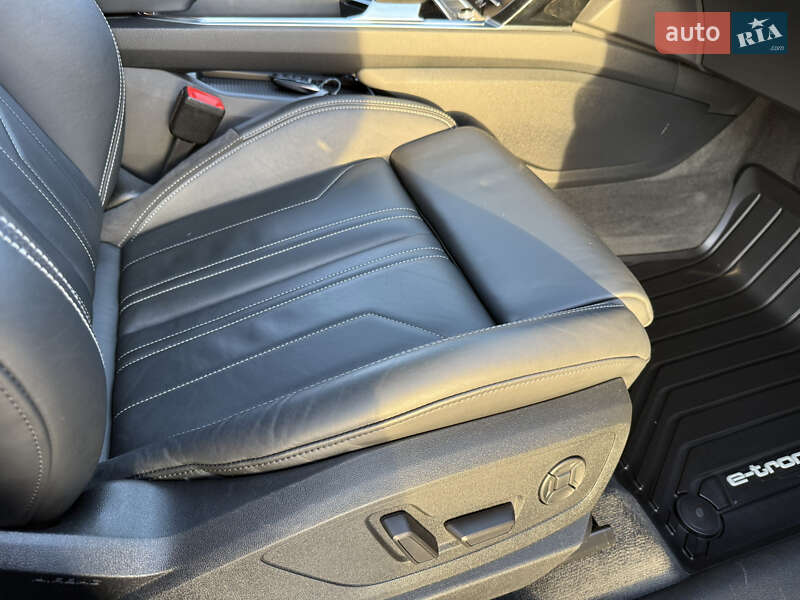 Позашляховик / Кросовер Audi e-tron S Sportback 2021 в Коломиї