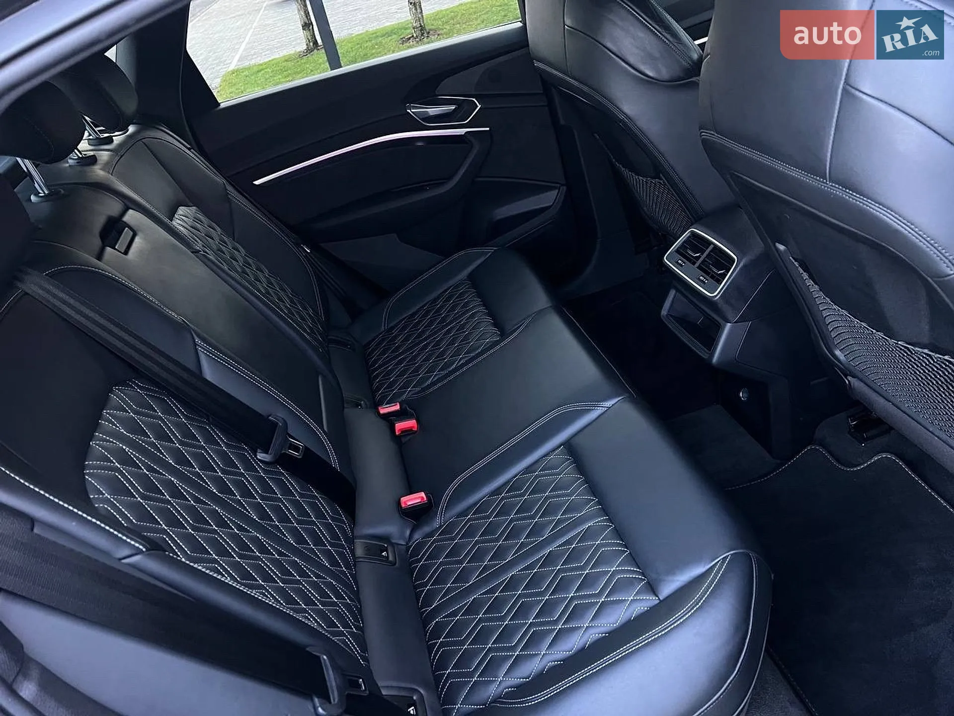 2021 Audi e-tron S Sportback - мініатюра 41