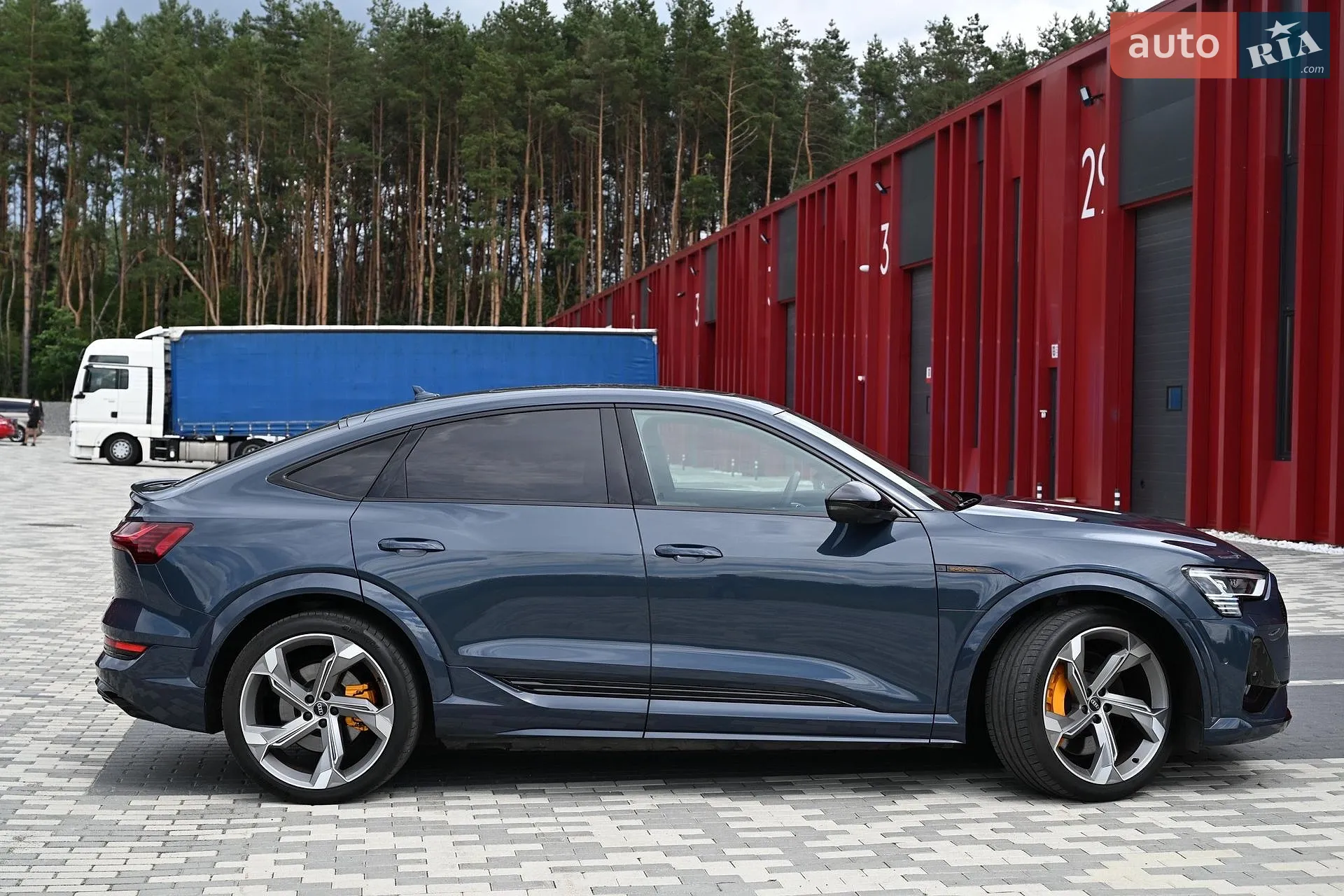 2022 Audi e-tron S Sportback - мініатюра 2