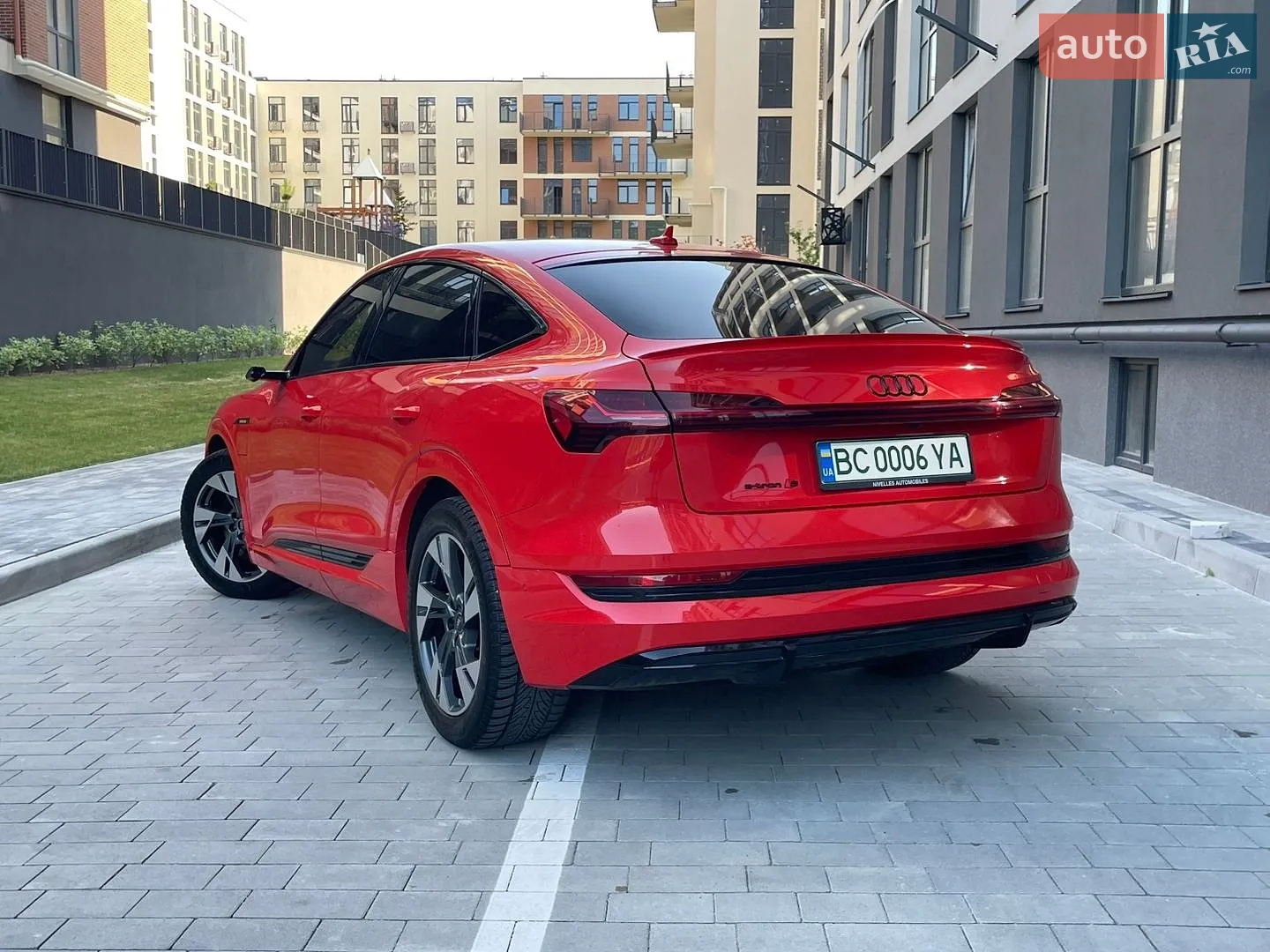 2020 Audi e-tron S Sportback - мініатюра 6